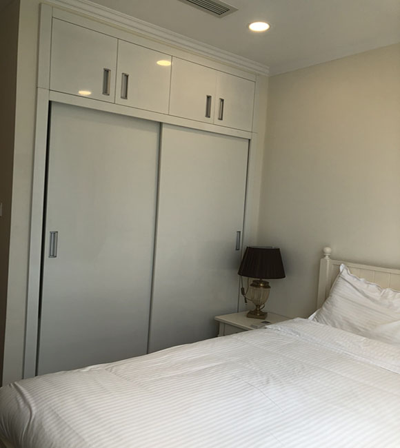 chinh chu cho thue can ho vinhomes central park toa nha landmark plus 2pn