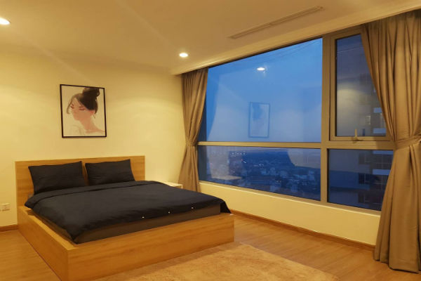 cho thue can ho vinhomes central park thap landmark 1 4 phong ngu 