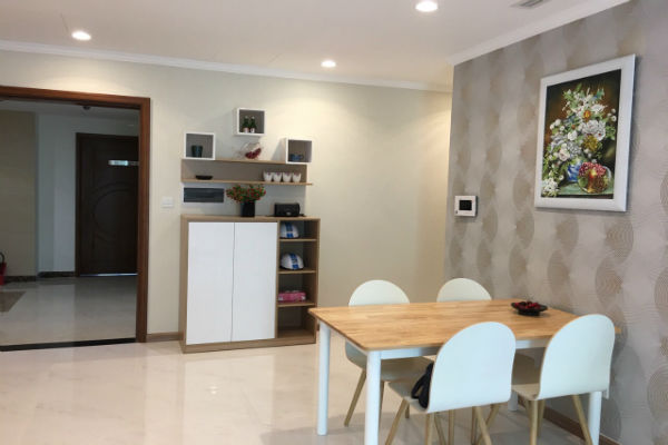 ban can ho vinhomes central park thap central 2 2  phong ngu 
