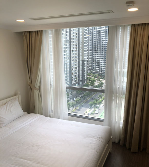 chinh chu cho thue can ho vinhomes central park toa nha landmark plus 2pn