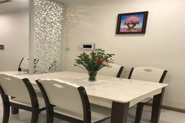 cho thue can ho vinhomes central park thap landmark 6 1 phong ngu 