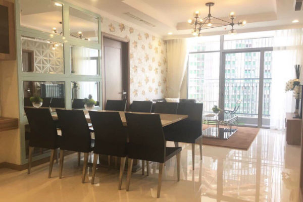 cho thue can ho vinhomes central park thap landmark 1 3 phong ngu 