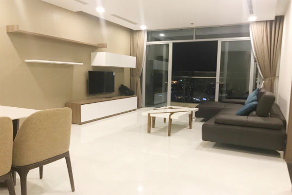 cho thue can ho vinhomes central park thap park 4 4 phong ngu 