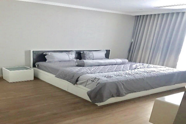 cho thue can ho vinhomes central park thap landmark 3 3 phong ngu 