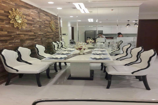 cho thue can ho vinhomes central park thap central 1  3 phong ngu 