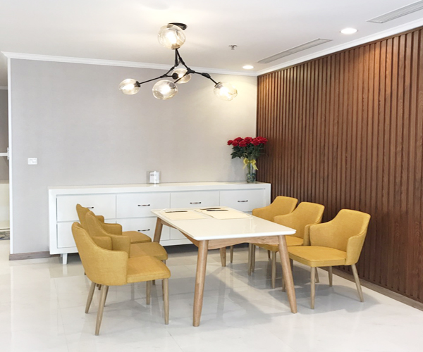 cho thue can ho vinhomes central park thap central 2  4 phong ngu 